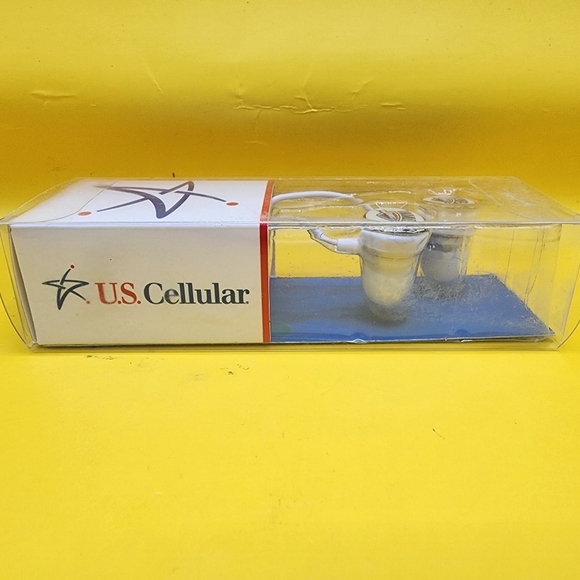 New- OKC Thunder Earbuds In Ear Headphones Promo US Cellular Oklahoma City NBA - Picture 3 of 5